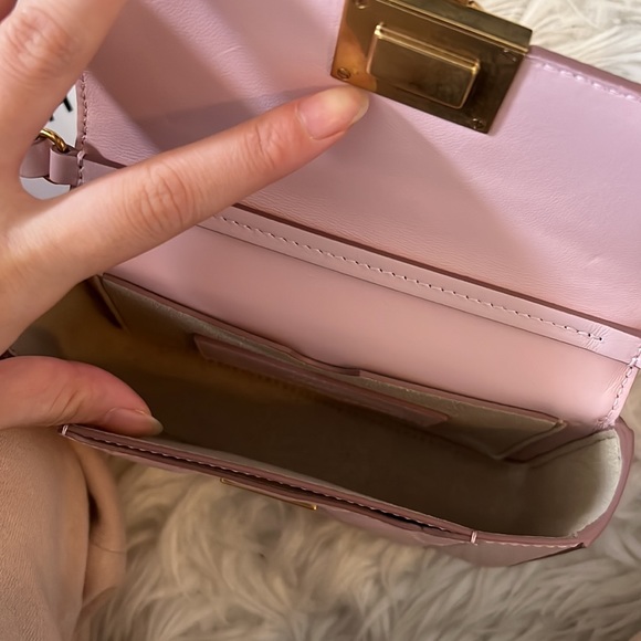 Givenchy mini quilted pink crossbody bag - Picture 3 of 3